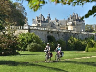 Domainedelacourbe-le-lude-et-son-chateau-vallee-du-loir